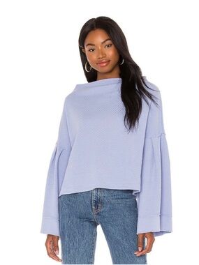 Free people periwinkle blue bunny tee pullover top flare sleeve S
